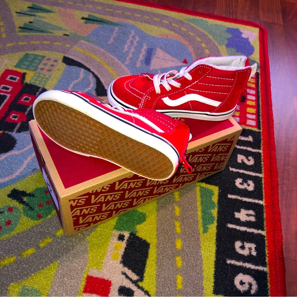 Van’s Toddler Sneaker, Size 10